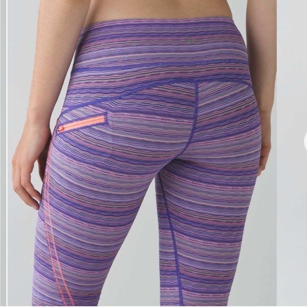 Lululemon Run: Top Speed Crop Space Dye Twist Iris Flower Pink Shell size 4 - Picture 2 of 9